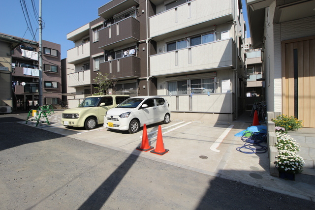 ラズベリーの駐車場