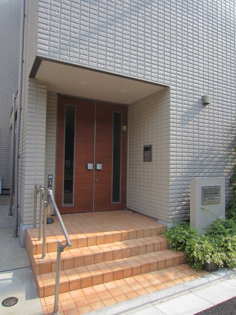 ＦＥＲＮ　ＧＡＲＤＥＮ　世田谷のエントランス|★オートロック★