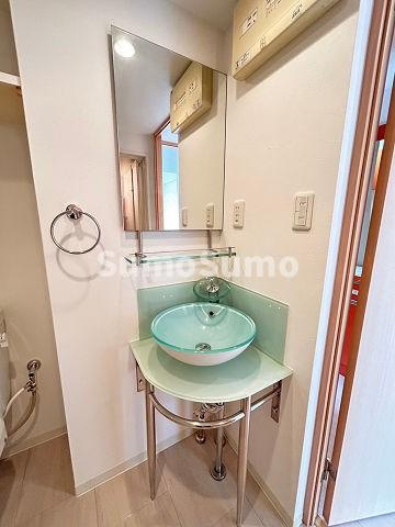 大阪市西淀川区野里２丁目の賃貸マンションの洗面所|明るい洗面所です
