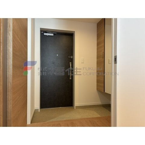 U RESIDENCE東比恵の玄関