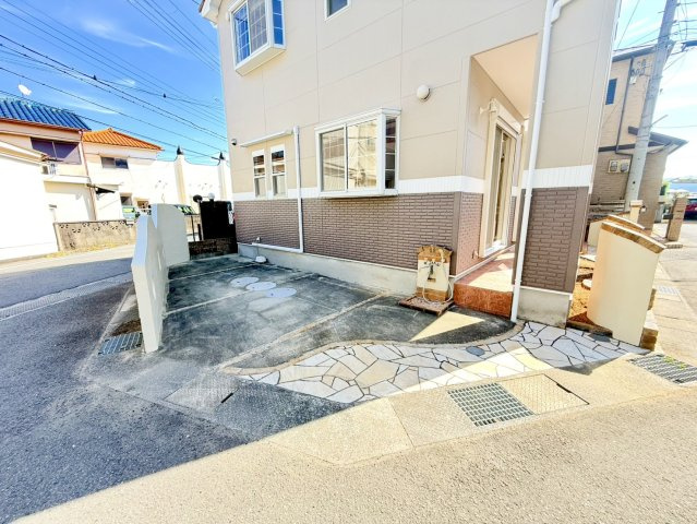 泉佐野市羽倉崎上町2丁目　中古戸建の駐車場