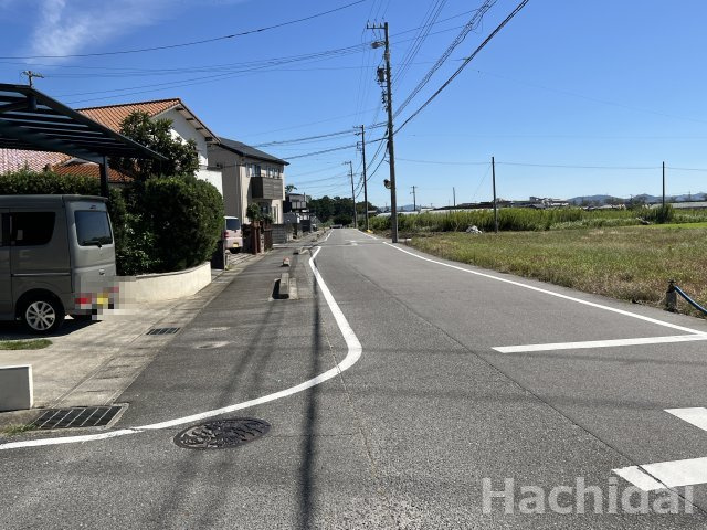 碧南市池下町　新築戸建＜2号棟＞の前面道路含む現地写真