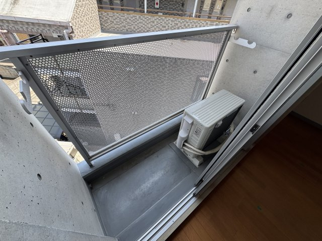 スクエアのバルコニー