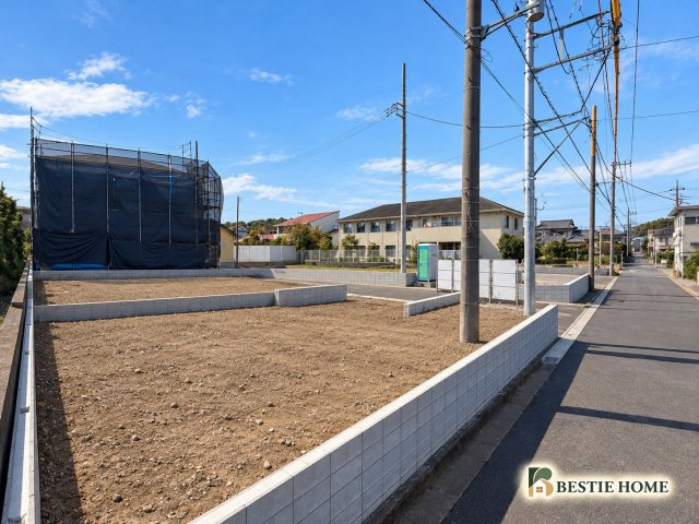 ■BESTie100■東山田歩11分♪LDK21.9帖♪駐車2台♪吹抜け♪床暖房の前面道路含む現地写真|前面道路含む現地写真です。