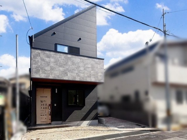 小曽根張4丁目 新築戸建の前面道路含む現地写真