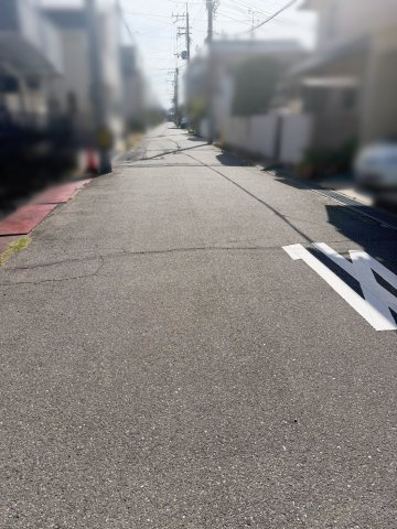 小曽根張4丁目 新築戸建の前面道路含む現地写真