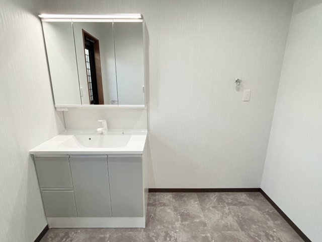 小曽根張4丁目 新築戸建の独立洗面台