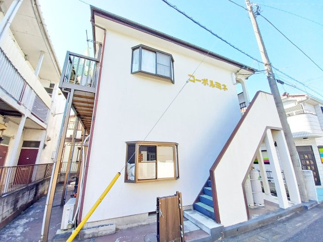 コーポルミネの外観