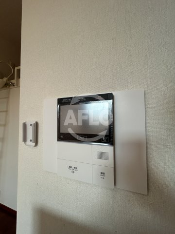 フォレステージュ江坂垂水町のセキュリティ|フォレステージュ江坂垂水町　モニター付きインターホン