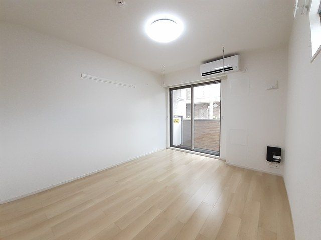 【居間・リビング】 | グランエスト横浜A