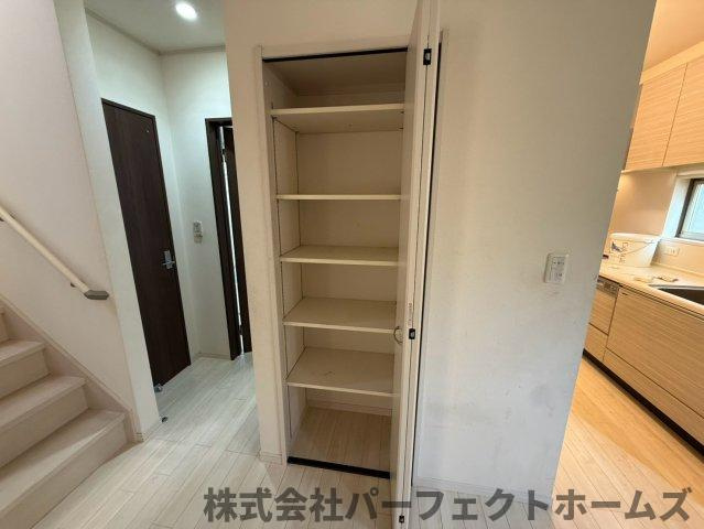 【居間・リビング】の画像
