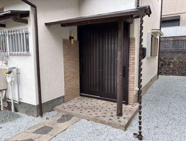 姫路市田寺東１丁目の中古一戸建の玄関