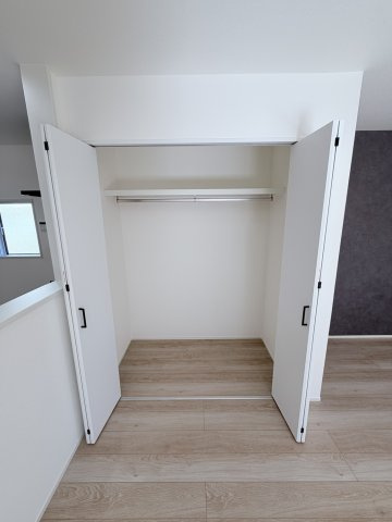 島内　中古住宅の収納