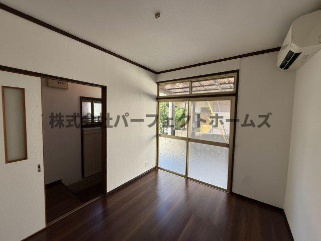 長尾家具町2丁目戸建　賃貸の洋室|個人の部屋や寝室として使える洋室です