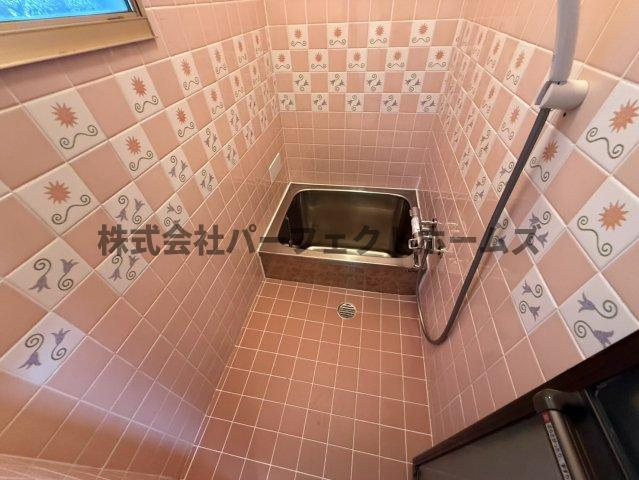 長尾家具町2丁目戸建　賃貸の浴室|コンパクトで使いやすいお風呂です
