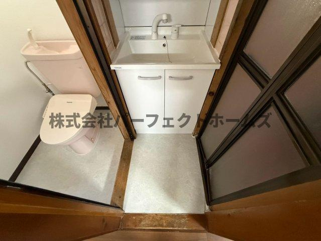 長尾家具町2丁目戸建　賃貸の洗面所|使いやすい洗面所です