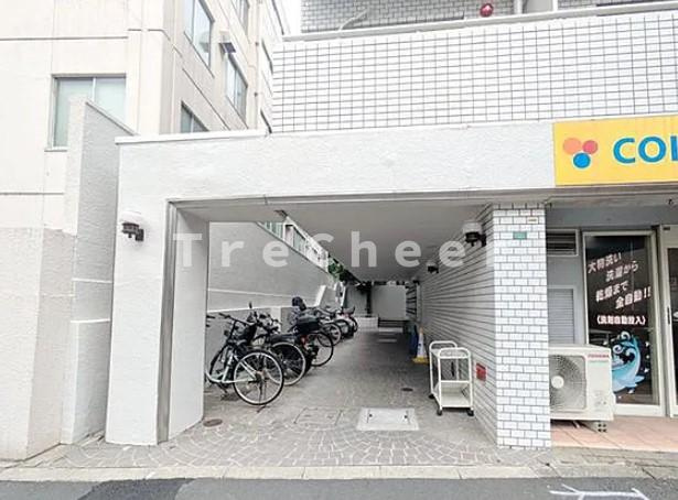 パールシティ小石川のエントランス