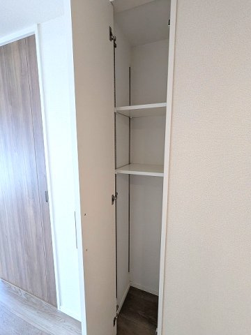 Urbanex秋葉原EASTⅡの設備|リビングの収納です