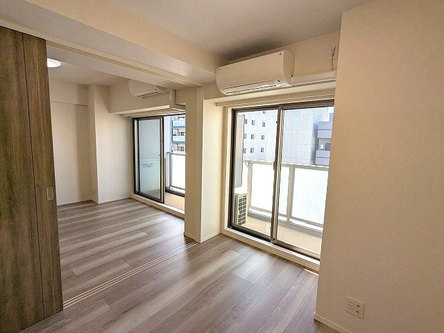 Urbanex秋葉原EASTⅡの設備|リビング隣の5帖洋室