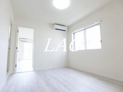 【居間・リビング】 | アパートメントライブライフ | 洋室のお部屋です。