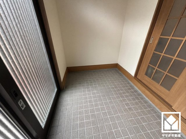 尼崎市上ノ島町3丁目の玄関|実写真と間取り図からCG再現した「空室リフォームイメージ」のため、実際と異なります。