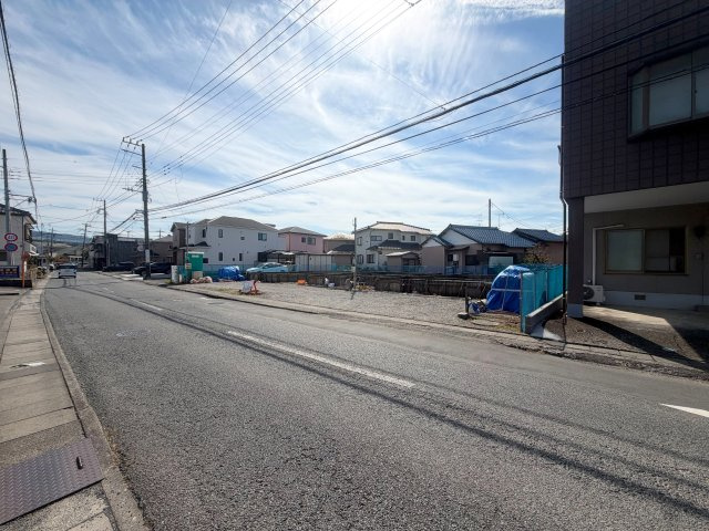 函南町仁田3期　～全3棟～　1号棟の前面道路含む現地写真