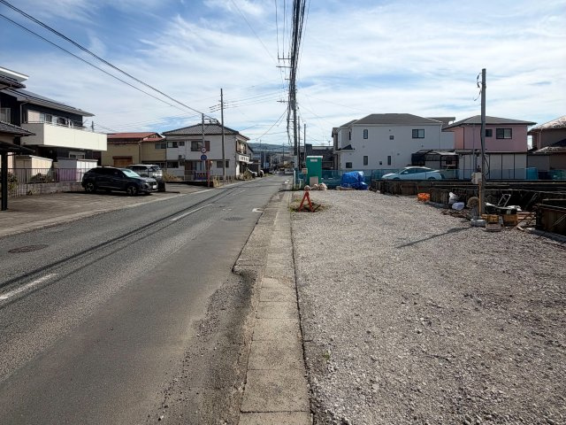 函南町仁田3期　～全3棟～　1号棟の前面道路含む現地写真