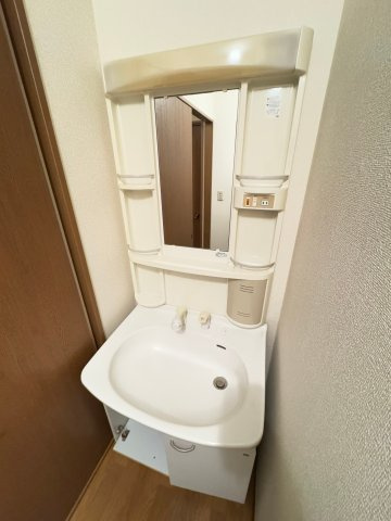 【独立洗面台】