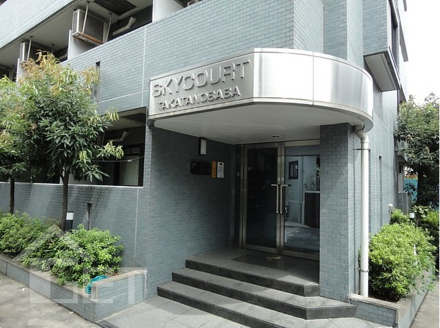 スカイコート高田馬場のエントランス