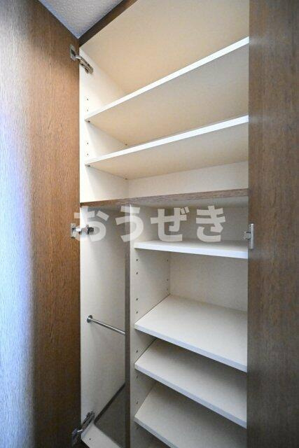 ルーブル中野南台の収納|靴入れ