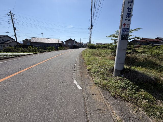 【前面道路含む現地写真】 | 安中市中野谷　売土地