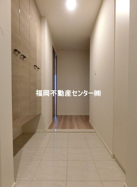照葉ザ・タワーの玄関