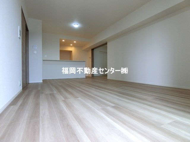 照葉ザ・タワーの居間・リビング