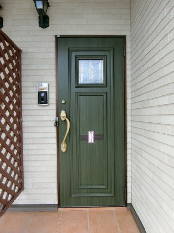 【玄関】 | リトル　プリンス　Ｃ | イメージ201号室の写真（反転あり）