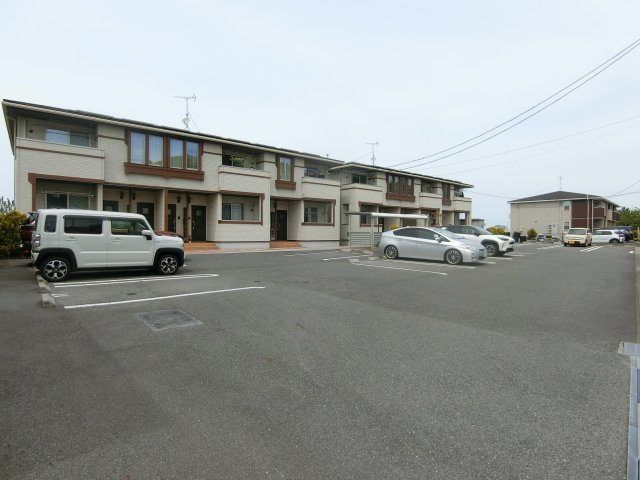 【駐車場】 | リトル　プリンス　Ｃ
