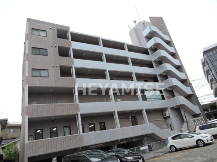 第３川尾ビルの外観