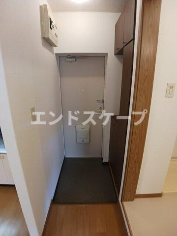フローラルコートの玄関|高崎、前橋のお部屋探しはエンドスケープまで！お客様の理想お聞かせ下さい♪