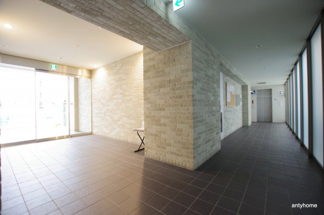 ラシャルム江坂公園　仲介手数料無料のロビー