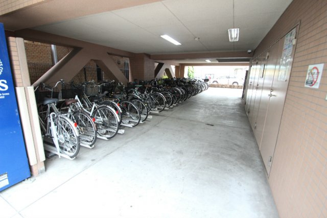 メインステージ門前仲町の駐車場