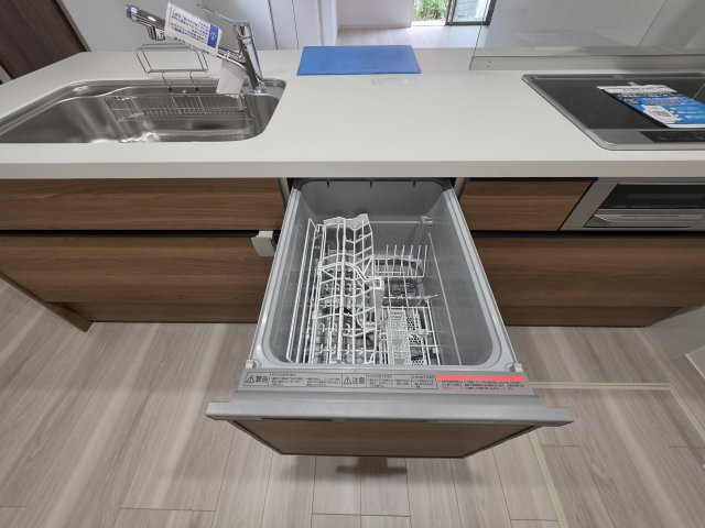 向洋大原町のキッチン|ビルトイン食洗器