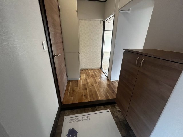アーバンコート山根の玄関