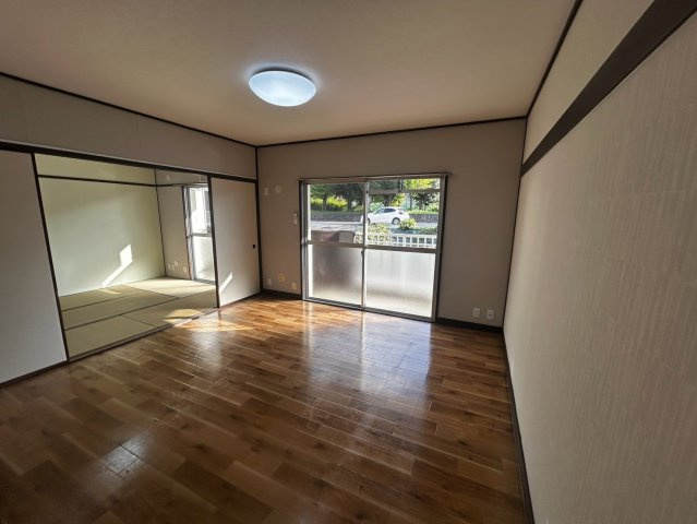 アーバンコート山根の居間・リビング