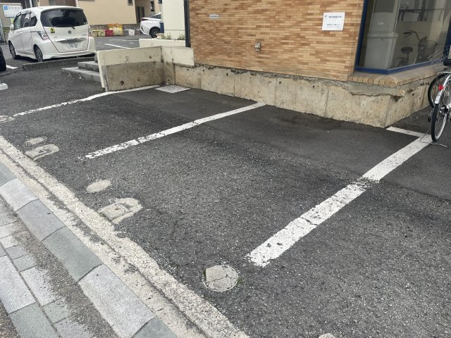 ミストラル城西Ⅰの駐車場