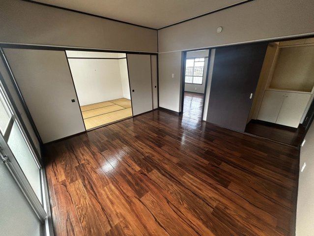 アーバンコート山根の居間・リビング