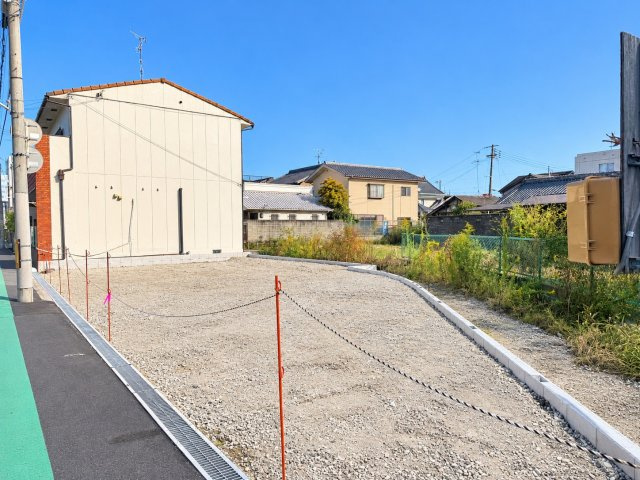 大和高田市三和町　全１棟の駐車場