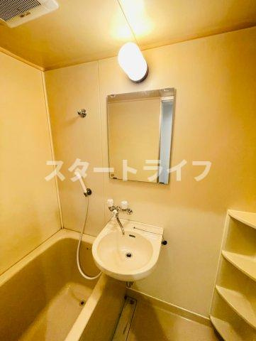 大阪市淀川区東三国２丁目の賃貸マンションの洗面所