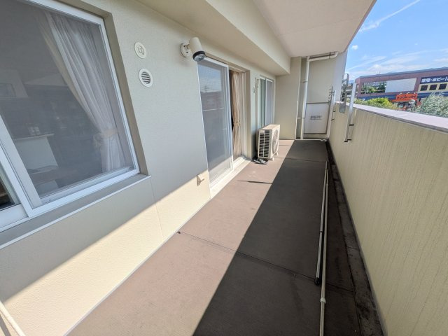 リビオ一枝・学園前（C-13）のバルコニー