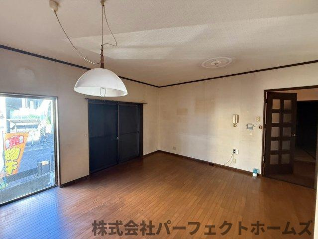 【居間・リビング】の画像