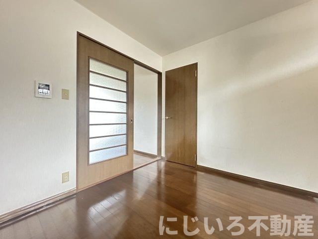 シティハイツヤマフジの居間・リビング