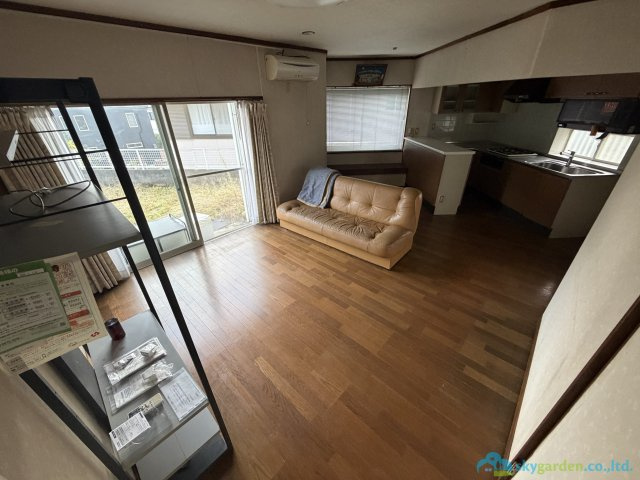 秦野市東田原　中古戸建の居間・リビング